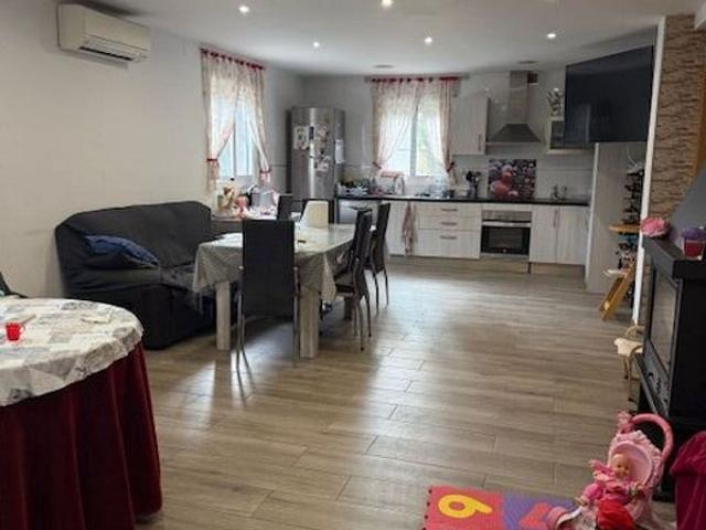 Chalet en venta en calle Del Teide, Catllar, el, de 150 m² 4 habitaciones por 295.000