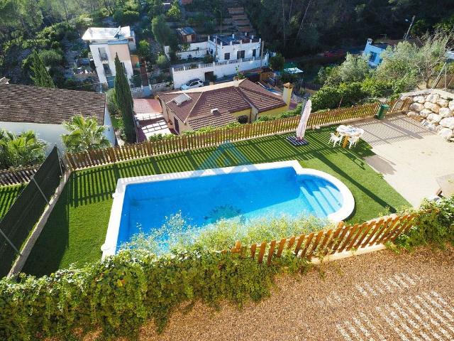 Chalet en venta en calle Del Trencapinyes, Olivella, de 309 m² 6 habitaciones por 575.000