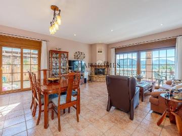 Chalet en venta en calle Del Xarxet, Vilanova del Vallès, de 380 m² 5 habitaciones por 680.000