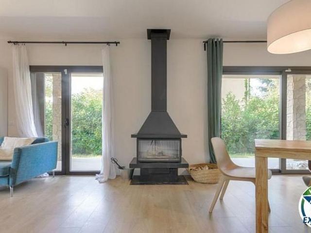 Chalet en venta en calle Delícies, Sant Pere Pescador, de 160 m² 4 habitaciones por 498.000