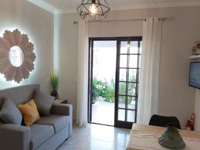 Chalet en venta en calle Dels Boters, Cerdanyola del Vallès, de 80 m² 3 habitaciones por 280.000