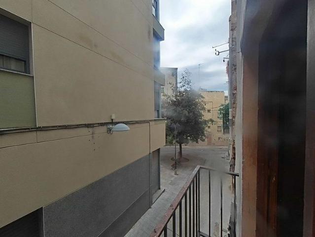 Chalet en venta en calle Dels Bous, Valls, de 124 m² 3 habitaciones por 75.000