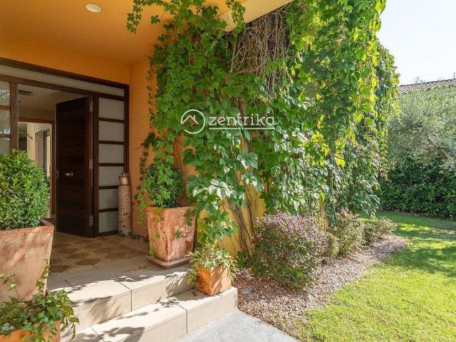 Chalet en venta en calle Dels Cedres, Reus, de 391 m² 5 habitaciones por 740.000