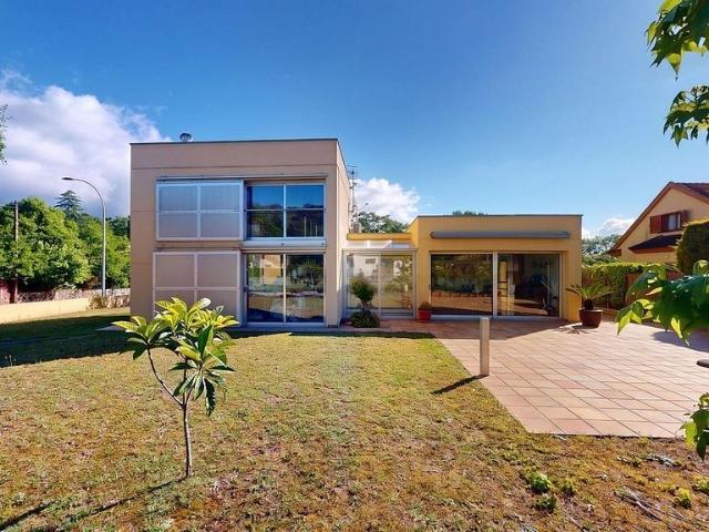 Chalet en venta en calle Dels Ocells, Sant Esteve de Palautordera, de 159 m² 4 habitaciones por 690.000