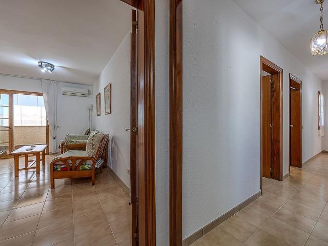 Chalet en venta en calle Dels Ocells, Vendrell, El, de 185 m² 6 habitaciones por 450.000
