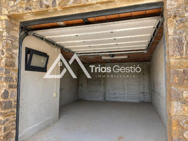 Chalet en venta en calle Font de Alzinella, Bigues i Riells, de 169 m² 4 habitaciones por 320.000