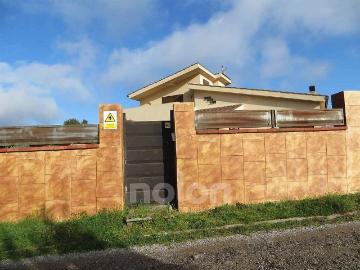 Chalet en venta en calle Font de la Mata, Castellbell i el Vilar, de 130 m² 4 habitaciones por 202.500