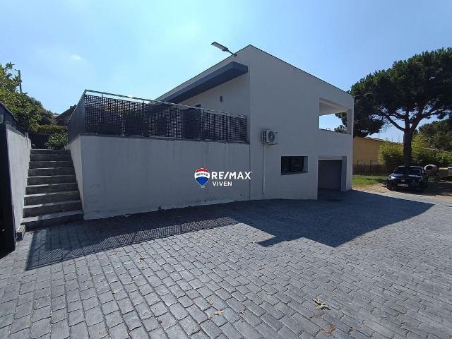Chalet en venta en calle Figuera, Caldes de Montbui, de 326 m² 4 habitaciones por 729.000