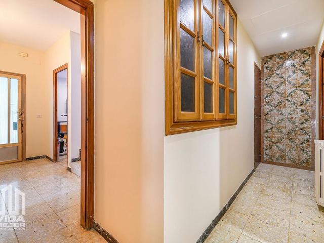 Chalet en venta en calle Flor D'ametller, Viladecans, de 160 m² 5 habitaciones por 649.900