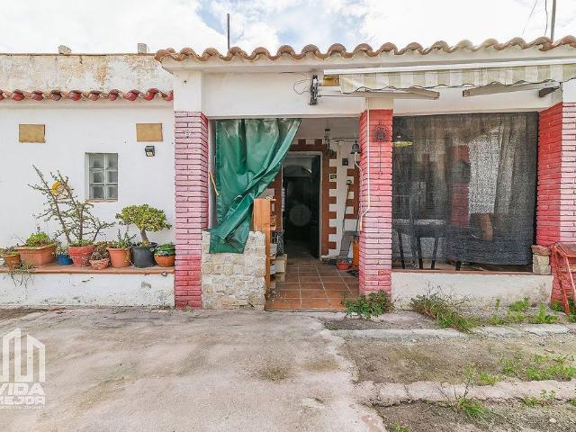 Chalet en venta en calle Flor de Lis, Viladecans, de 41 m² 2 habitaciones por 335.000