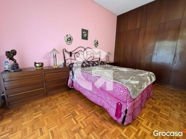 Chalet en venta en calle Holanda, Hospitalet de Llobregat, L´, de 220 m² 4 habitaciones por 680.000