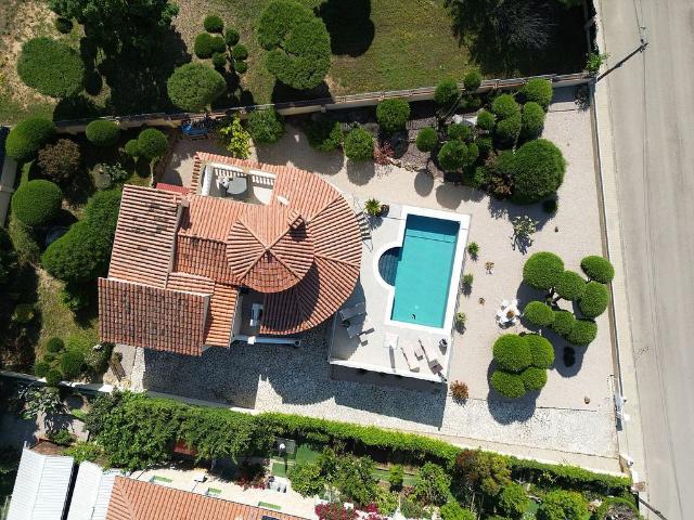 Chalet en venta en calle Holanda, Palau Saverdera, de 233 m² 3 habitaciones por 695.000