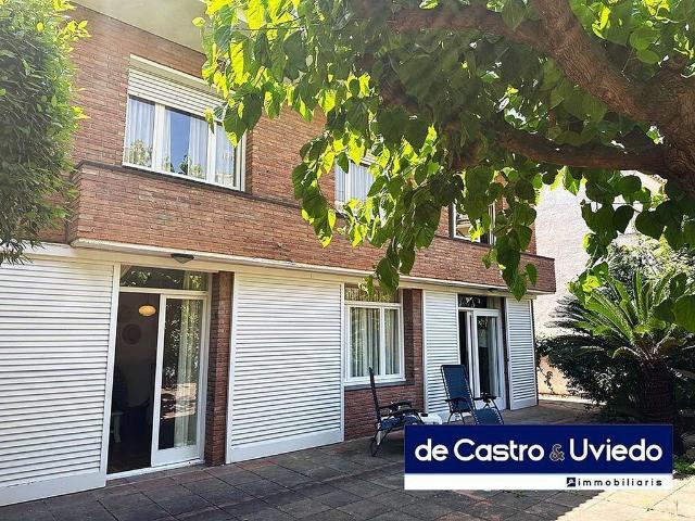 Chalet en venta en calle Ignasi Iglesias, Pineda de Mar, de 157 m² 5 habitaciones por 600.000