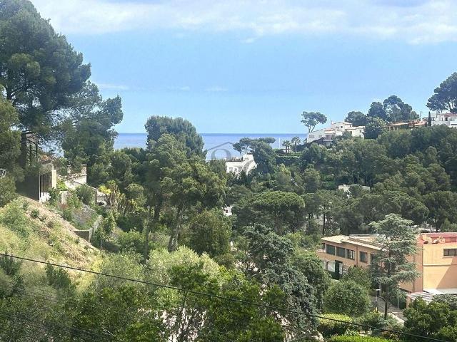 Chalet en venta en calle Joaquim Vayreda, Begur, de 97 m² 3 habitaciones por 299.000