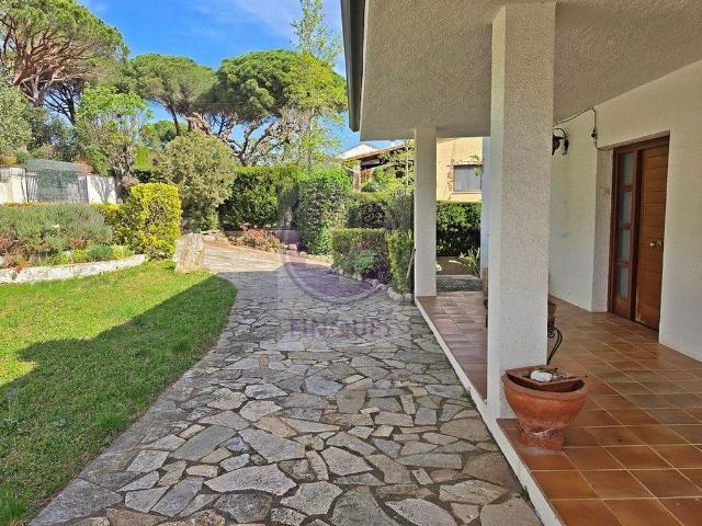 Chalet en venta en calle Occitània, Calonge, de 155 m² 4 habitaciones por 460.000