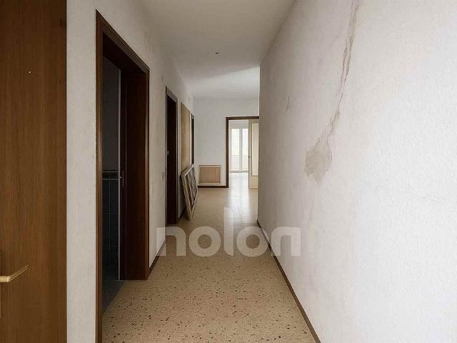 Chalet en venta en calle Olivera, Torrelles de Foix, de 98 m² 3 habitaciones por 89.000