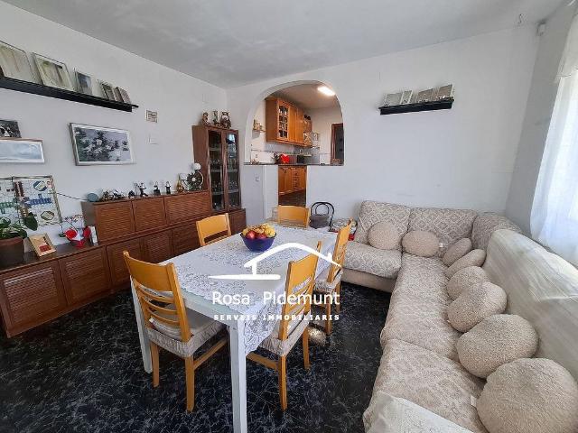 Chalet en venta en calle Oliveras, Tordera, de 212 m² 6 habitaciones por 345.000