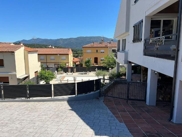 Chalet en venta en calle Oliveres, Agullana, de 396 m² 5 habitaciones por 415.000