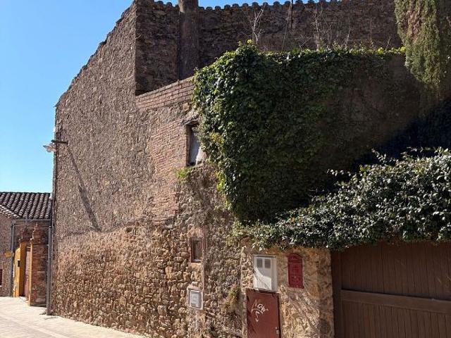 Chalet en venta en calle La Creu, Jafre, de 190 m² 4 habitaciones por 250.000