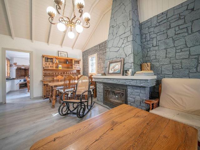 Chalet en venta en calle La Font del Bosc, Mediona, de 203 m² 5 habitaciones por 405.000