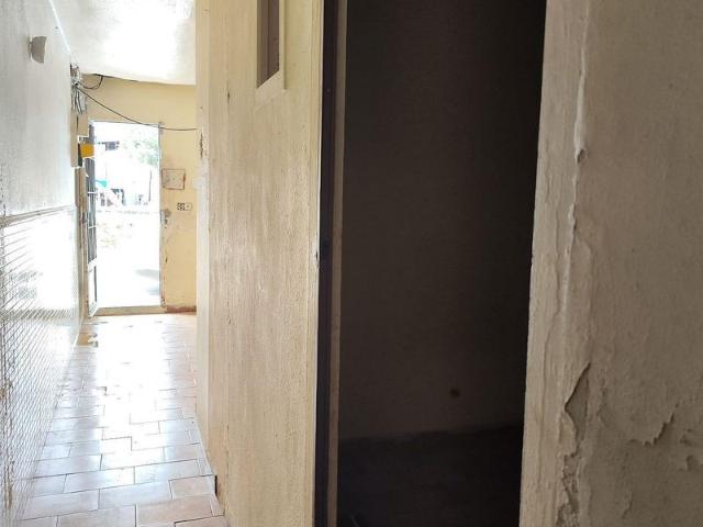 Chalet en venta en calle Leovigild, Sabadell, de 48 m² 2 habitaciones por 65.450