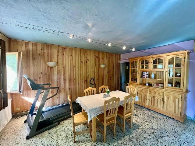 Chalet en venta en calle L'ermita Santa Margarida, Esparreguera, de 122 m² 5 habitaciones por 327.713