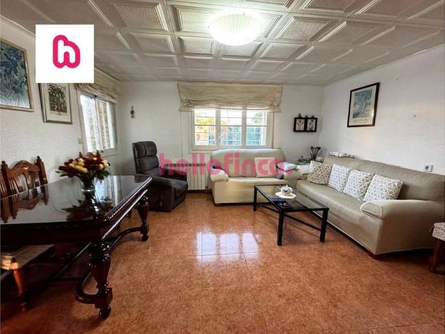 Chalet en venta en calle Lila, Vidreres, de 170 m² 6 habitaciones por 320.000