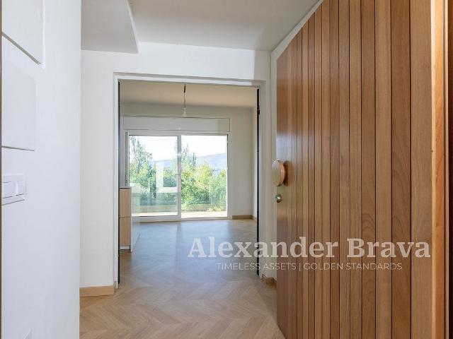 Chalet en venta en calle Lio, Banyoles, de 123 m² 3 habitaciones por 645.000