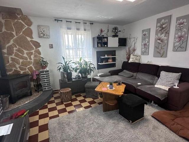 Chalet en venta en calle Llaçat, Santa Bàrbara, de 81 m² 2 habitaciones por 170.000