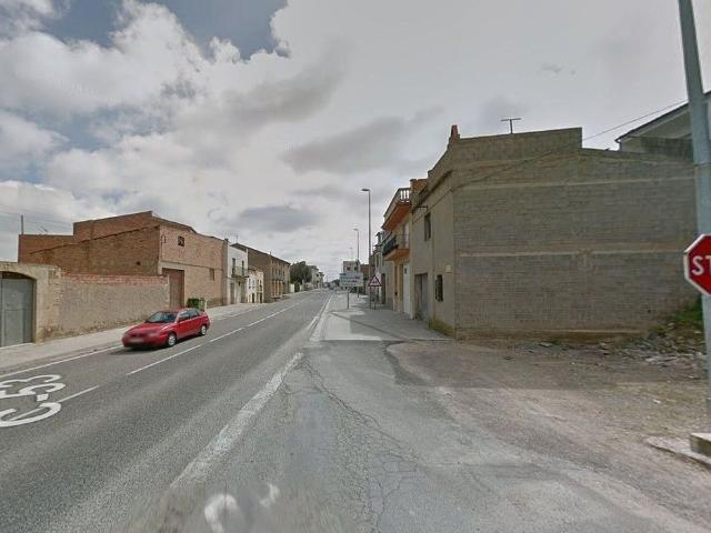Chalet en venta en calle Montmassat, Anglesola, de 317 m² 1 habitación por 83.085