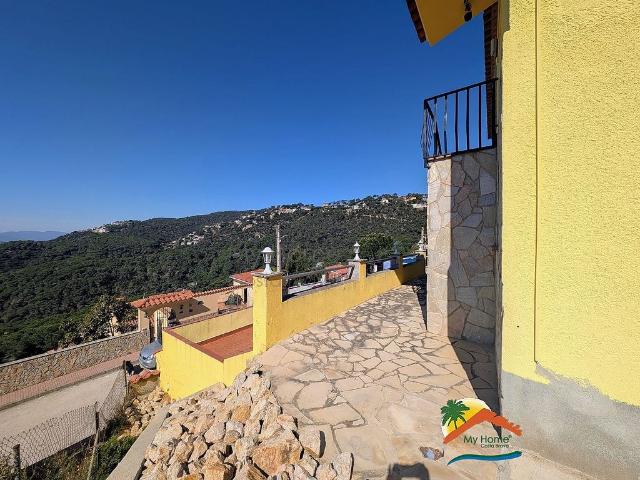 Chalet en venta en calle Montecarlo, Lloret de Mar, de 200 m² 3 habitaciones por 430.000