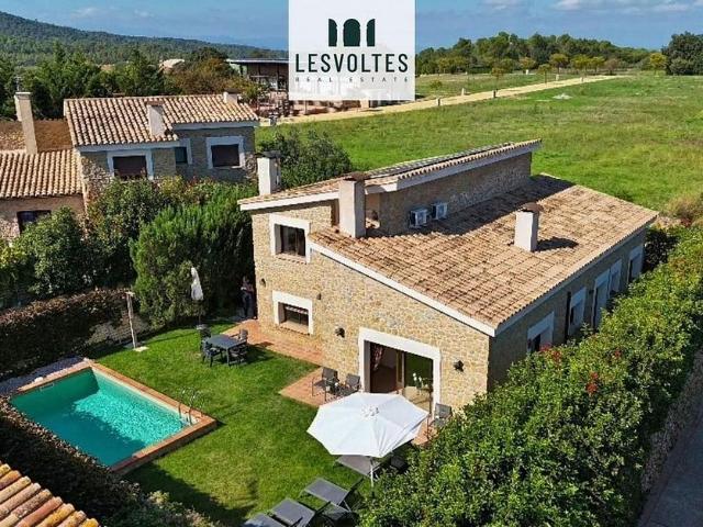 Chalet en venta en calle Mossen Jaume Marques Casanovas, Madremanya, de 220 m² 4 habitaciones por 725.000