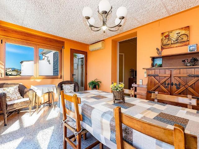 Chalet en venta en calle Major, Sils, de 815 m² 9 habitaciones por 680.000