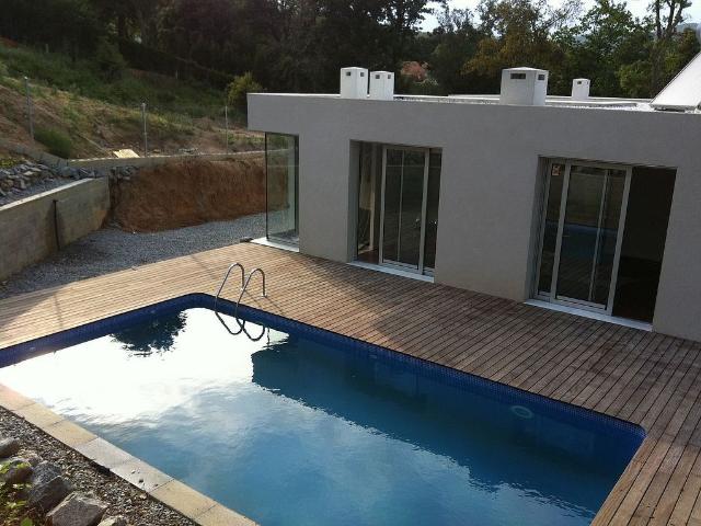 Chalet en venta en calle Manresa, Tordera, de 170 m² 4 habitaciones por 395.000