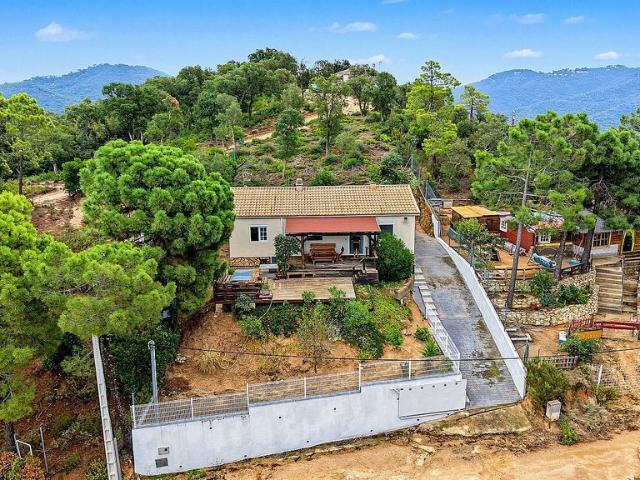 Chalet en venta en calle Mar Adriatic, Lloret de Mar, de 90 m² 3 habitaciones por 179.000