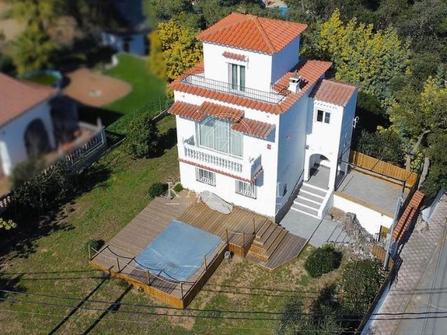 Chalet en venta en calle Maresme, Lloret de Mar, de 139 m² 3 habitaciones por 320.000