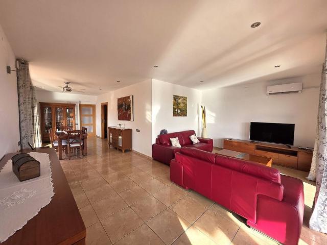 Chalet en venta en calle Miquel Costa i Llobera, Vendrell, El, de 310 m² 5 habitaciones por 650.000