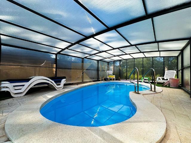 Chalet en venta en calle Sota, Caldes de Malavella, de 236 m² 6 habitaciones por 640.000