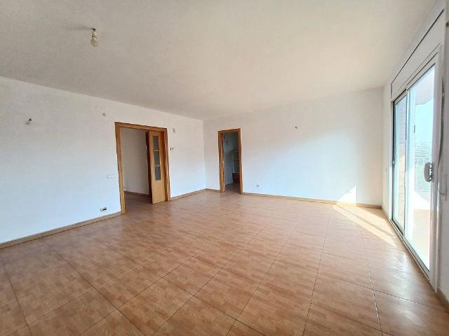 Chalet en venta en calle Sagittarius, Piera, de 118 m² 3 habitaciones por 279.000