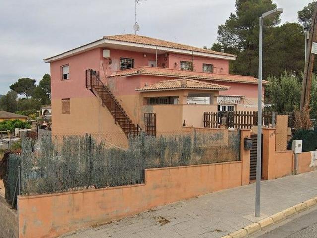Chalet en venta en calle Salou, Cabrera d´Igualada, de 296 m² 1 habitación por 152.000