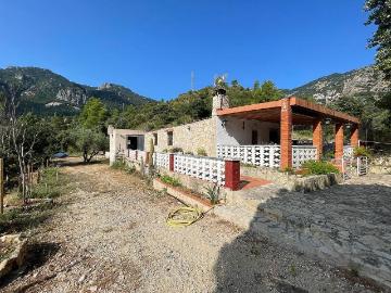Chalet en venta en calle Sant Julià, Alfara de Carles, de 90 m² 4 habitaciones por 154.000