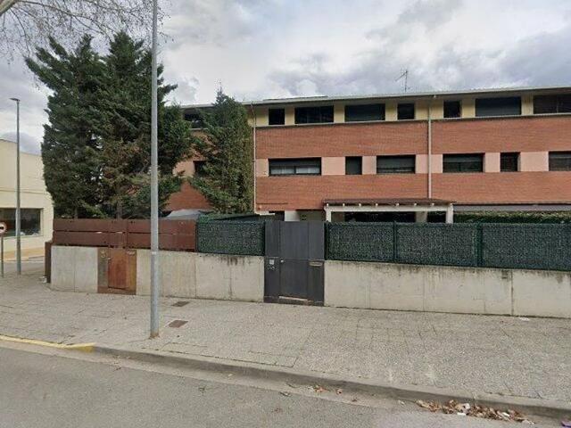Chalet en venta en calle Sant Julià, Sarrià de Ter, de 145 m² 4 habitaciones por 280.000