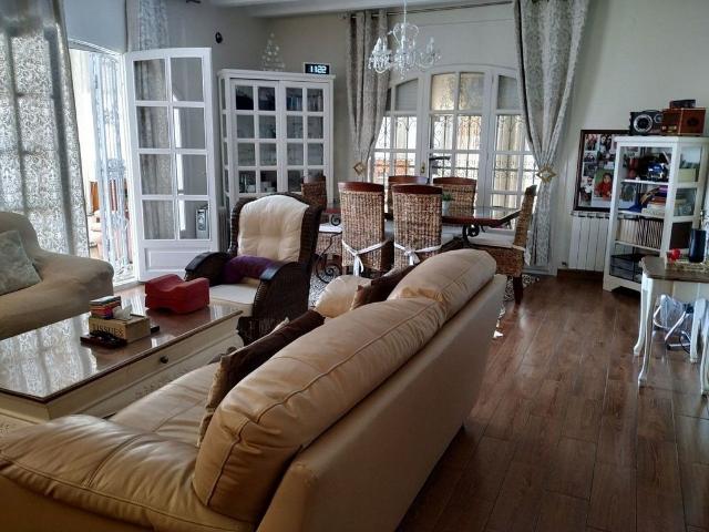 Chalet en venta en calle Santiago Rusinyol, Mont Roig del Camp, de 250 m² 5 habitaciones por 439.000