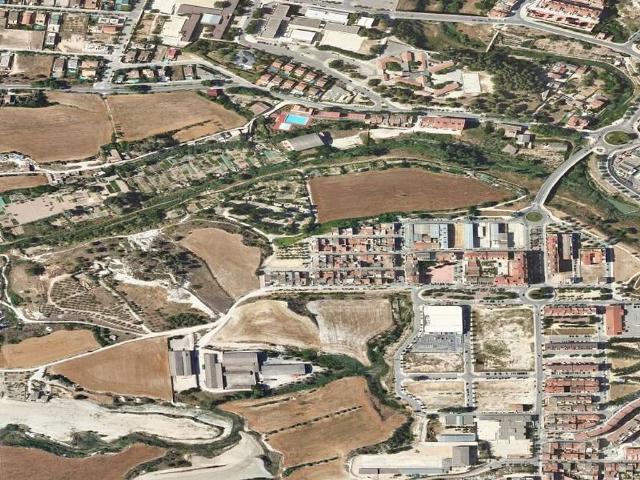 Chalet en venta en calle Sevilla, Santa Margarida de Montbui, de 252 m² 3 habitaciones por 230.400