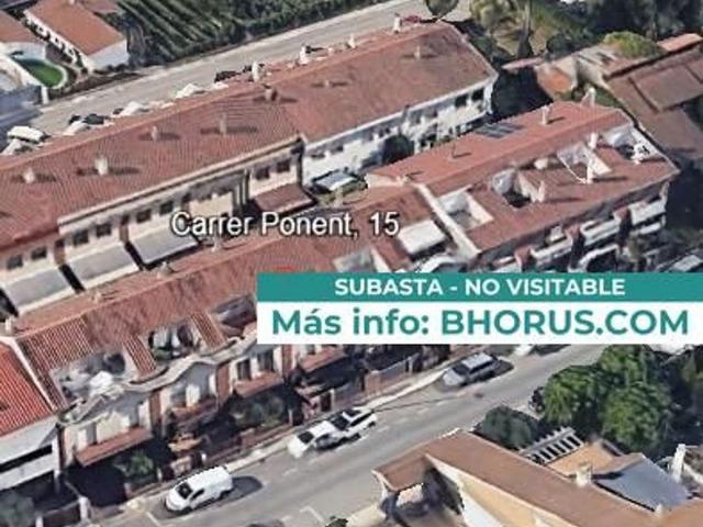 Chalet en venta en calle Ponent, Santa Susanna, de 242 m² 4 habitaciones por 223.600