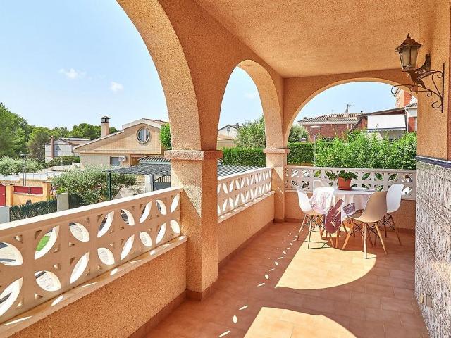 Chalet en venta en calle Poniol del, Catllar, el, de 181 m² 4 habitaciones por 425.000