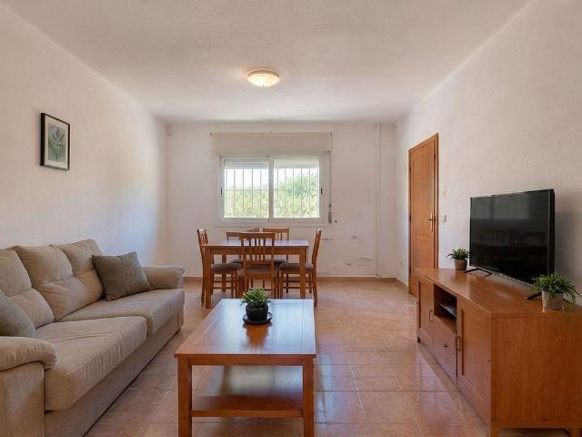 Chalet en venta en calle Pont del Cinto, Castellvell del Camp, de 80 m² 3 habitaciones por 315.000
