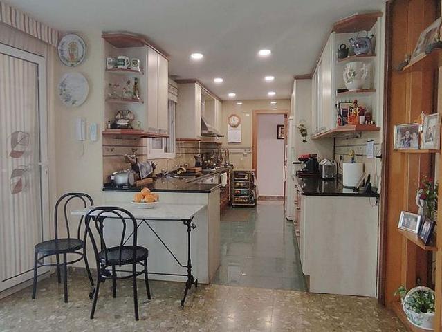 Chalet en venta en calle Pau Claris, Vendrell, El, de 400 m² 7 habitaciones por 465.000