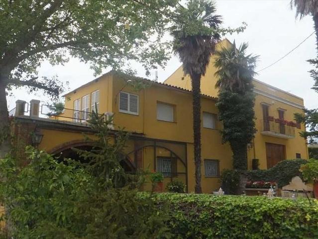 Chalet en venta en calle Partida de Rufea, Lleida, de 102 m² 3 habitaciones por 506.000