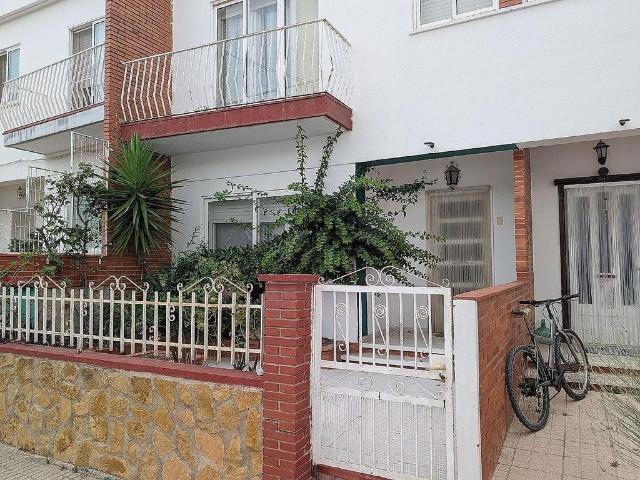 Chalet en venta en calle Pizarro, Sénia, la, de 121 m² 7 habitaciones por 165.000